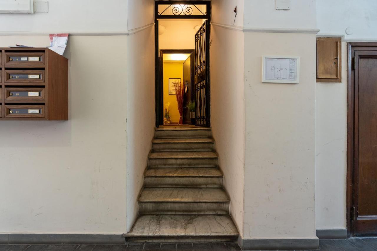 Colosseo Ohana Suite Intero Appartamento Open Space 로마 외부 사진